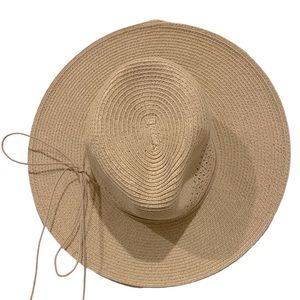 Carly Jean Los Angeles brand new adjustable summer hat